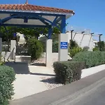 Ferienhaus Maison Paisible Avec Terrasse Et Piscine - Esprit *