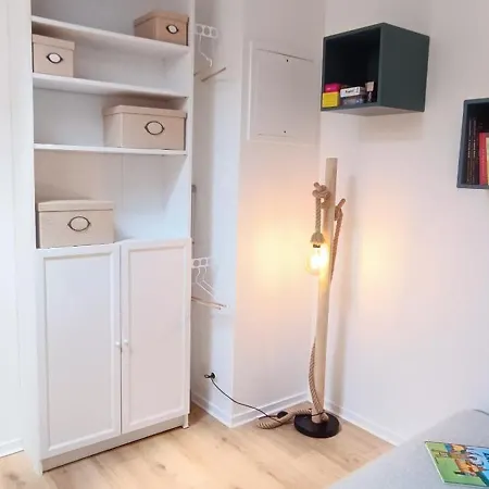 Maison Paisible Avec Terrasse Et Piscine - Esprit