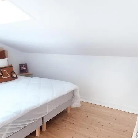 Casa vacanze Maison Paisible Avec Terrasse Et Piscine - Esprit