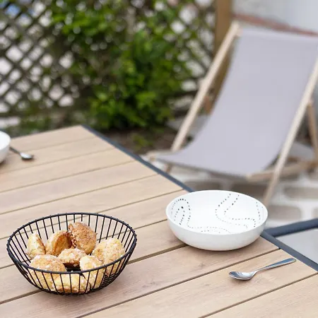 Maison Paisible Avec Terrasse Et Piscine - Esprit Casa vacanze *