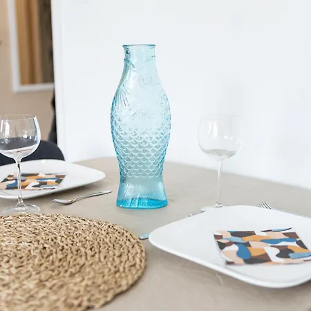 Maison Paisible Avec Terrasse Et Piscine - Esprit *