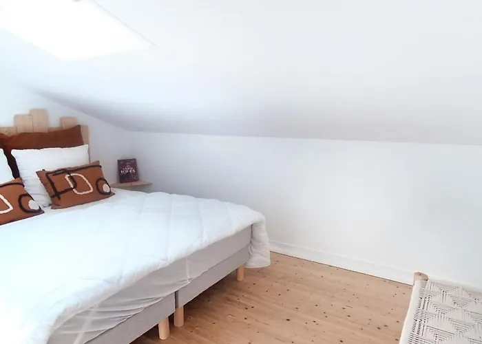 Сasa de vacaciones Maison Paisible Avec Terrasse Et Piscine - Esprit