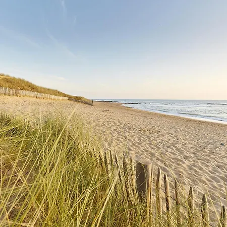 Maison Paisible Avec Terrasse Et Piscine - Esprit