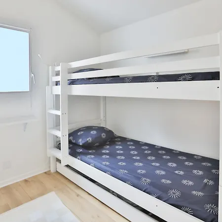 Maison Paisible Avec Terrasse Et Piscine - Esprit *