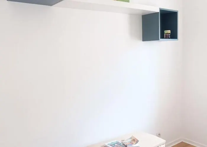 Maison Paisible Avec Terrasse Et Piscine - Esprit